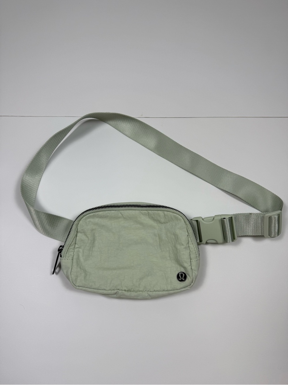 Lululemon Everywhere Belt Bag *1L